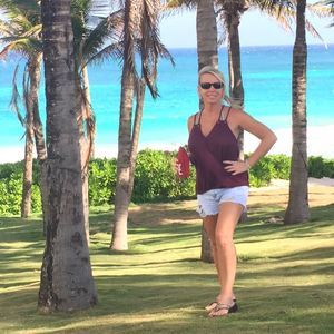 Meet your Posher, Geneva